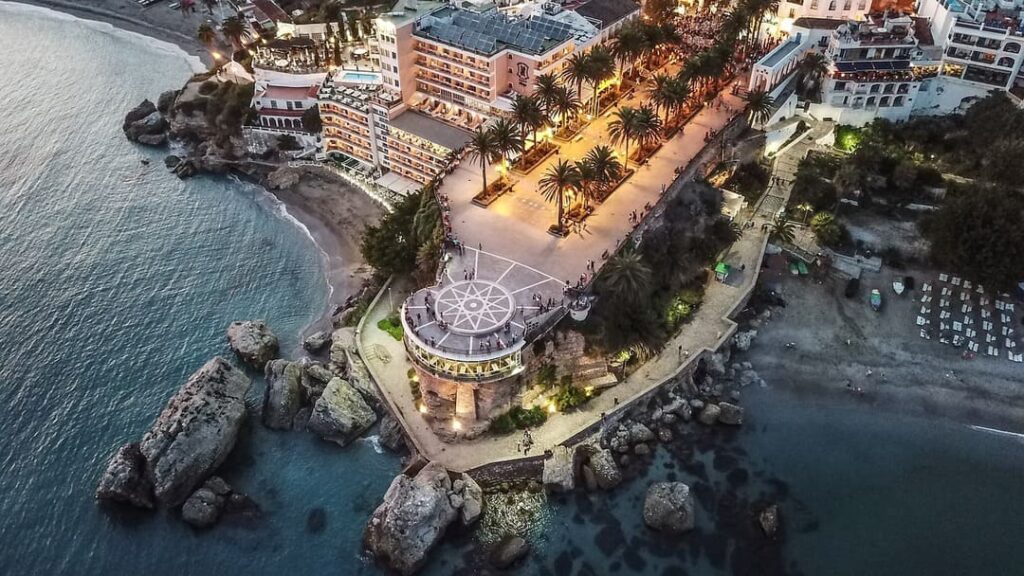Nerja pueblos más bonitos de España